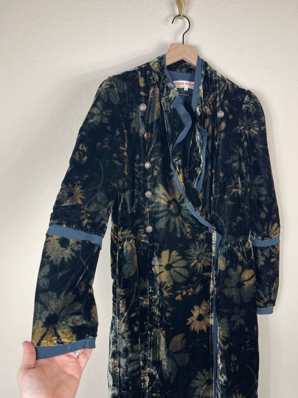 Free People Hazel Velvet Floral Duster Size Small - Picture 8 of 12